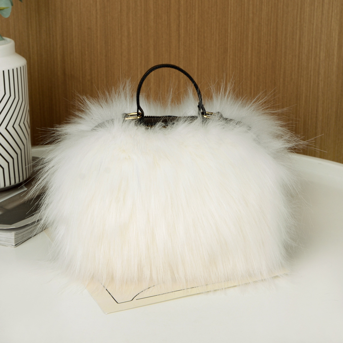 Nuova borsa a tracolla in pelliccia di procione da donna, a forma di cuscino, stile dolce e fresco y2k_voghion.com