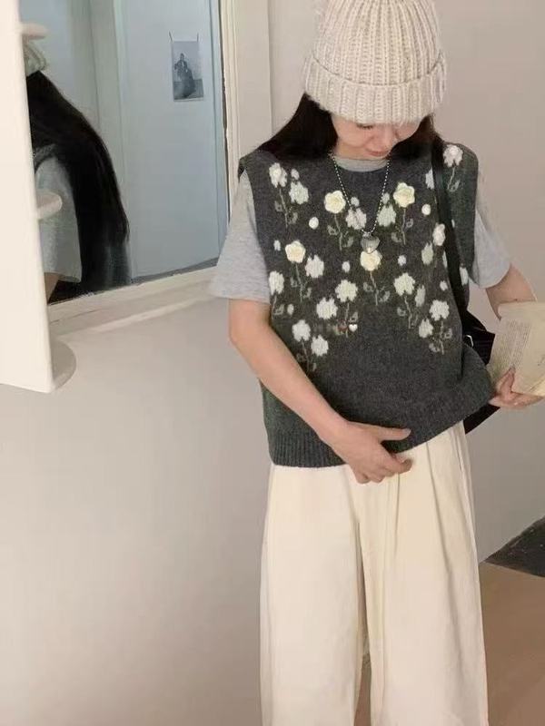 韩系圆领立体花朵软糯针织马甲女秋冬新款宽松甜美毛衣背心无袖潮|undefined