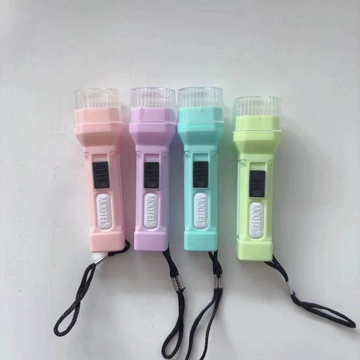 Макарон цвет мини-фонарик для студентов креативный маленький фонарик на открытом воздухе портативное освещение светящиеся призы подарки