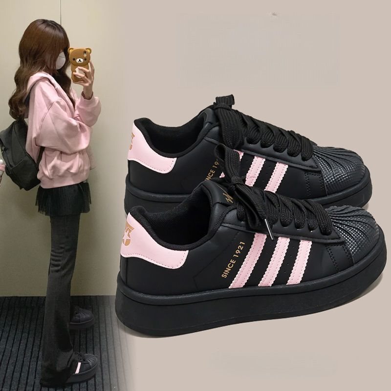Black and Pink Striped Retro Sneakers for Women 2026 Summer New Style Student White Shoes Versatile Casual Shoes Black and Pink Striped Retro Sneakers for Women 2026 Summer New Style Student White Shoes Versatile Casual Shoes
