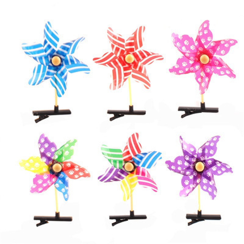 Yiwu pequeño mercado de productos básicos juguetes para niños al por mayor regalos del mercado nocturno bajo 1 yuan puesto nuevos pequeños regalos luminosos.