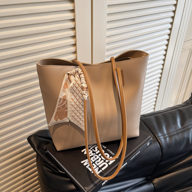 Bolso Tote más vendido transfronterizo para damas de gran capacidad 2025 nuevo bolso casual de axila salvaje bolso de hombro simple de cercanías image 8