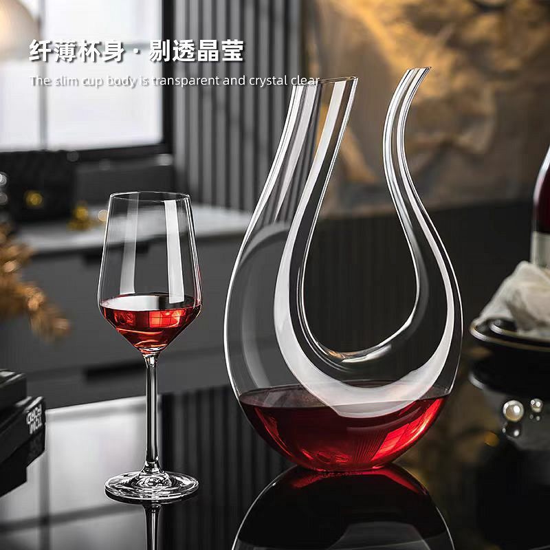 Copa de vino tinto de alto valor de manzana verde Copa de vino de vidrio sin plomo Juego de lujo ligero para el hogar Copa de uva decantador