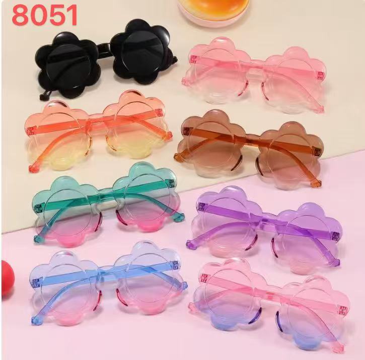 2026 gafas de sol para niños en un marco al por mayor una pieza de joyería de una variedad de combinación de gafas de sol para niños en stock