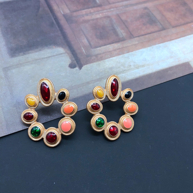 10g Weight No Inlaid Inlay Material Earrings, Ear Studs Classification Travel Occasion Heart Pattern Women'S Gender Fashion Style White, Green, Gold, Silver, Black Color Electroplating Real Gold Color Enamel Glaze Flower Pearl Gems Ear Clip Wholesale 8
