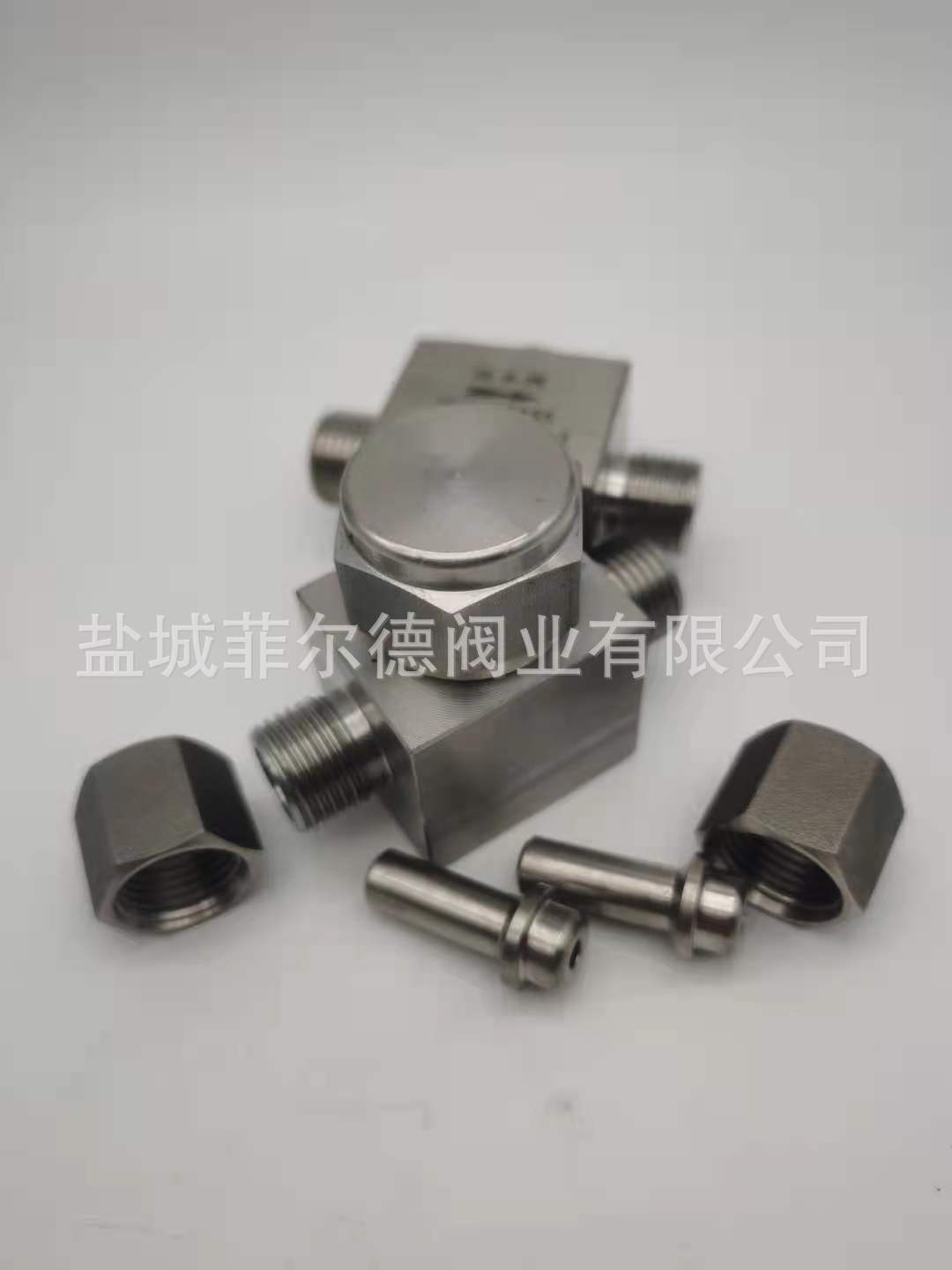 厂家工厂店铺  卡套式疏水阀DN8，材质不锈钢型号咨询客服欢迎电