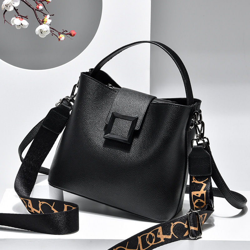 Live Broadcast Women's Bags 2025 New Spring and Summer Small Fresh Handbags Crossbody Bags Fashion Korean Style Shoulder Bags