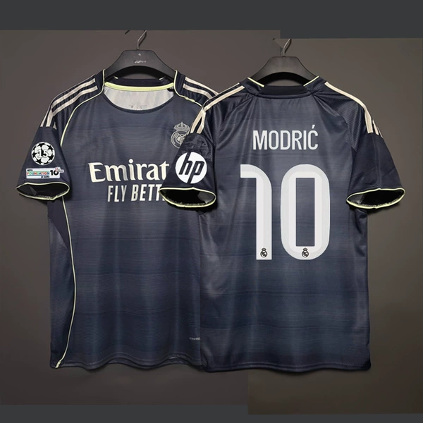 No. 10+3 armband printed in away games