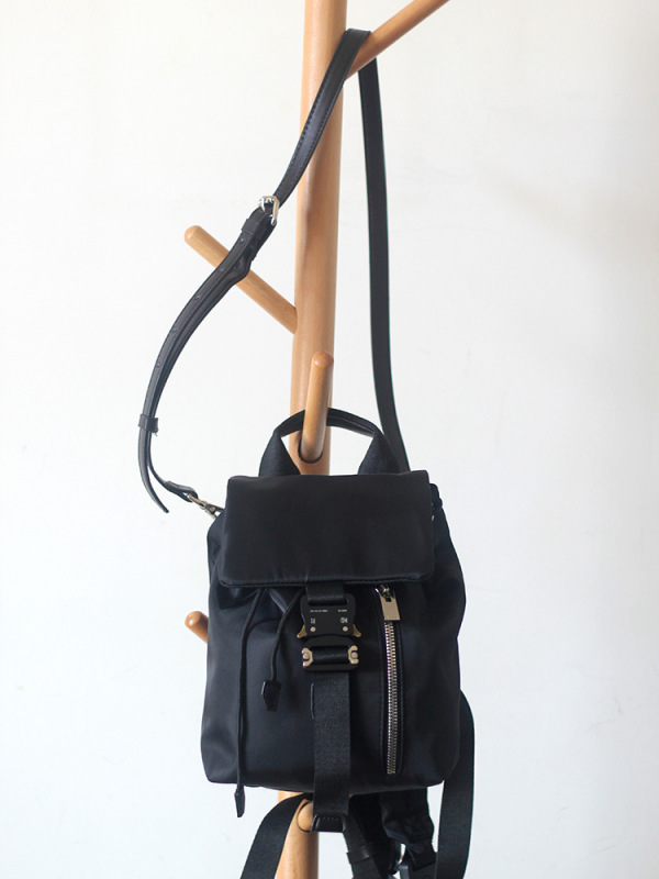 在庫あり 1017 ALYX 9SM バッグ BAGS 大型バックパック 機能的 メンズ レディース パソコン バックパック|undefined