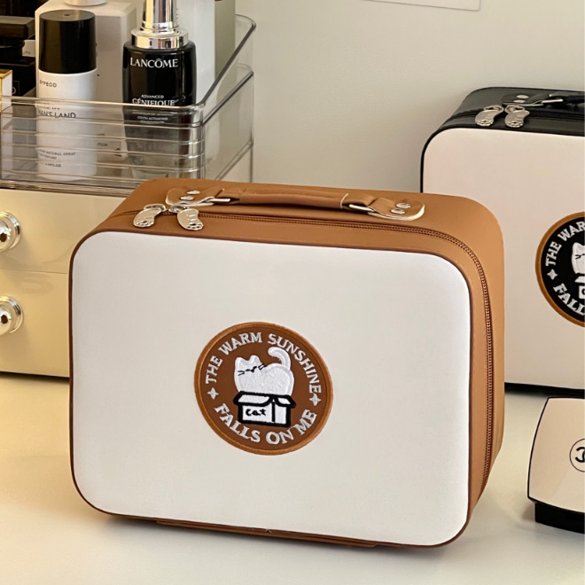 Caja de maquillaje de alto valor facial con espejo caja de almacenamiento de cosméticos portátil de cuidado de la piel turismo dormitorio de gran capacidad para salir