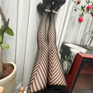 �W���L�ļ������aб�y���U�մ���mŮ�����Ը����������Bѝ�m