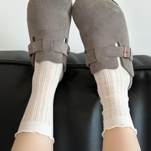 【1,376 people favorited】Summer thin women's solid color mesh hole mid-calf socks white deodorant breathable few