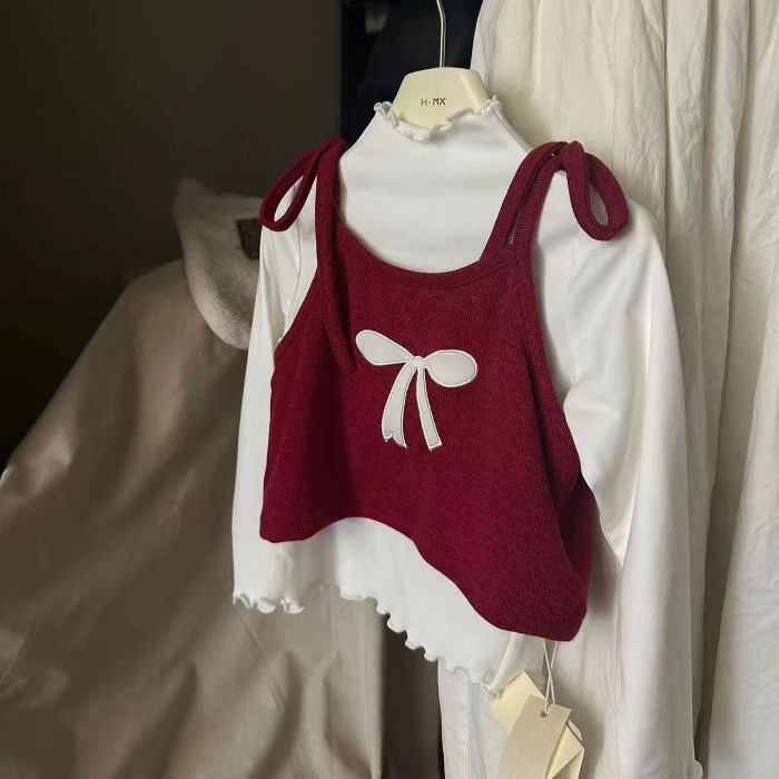 흰색 밑단 셔츠 + 빨간색 조끼 [나비넥타이]