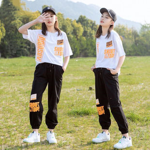 Ůͯ�ļ����b�����b��ͯ�\��14�qŮ���д�ͯ�r��15�ɼ��׶���