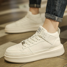 ��ʿ���Ƹ�Ʒ�|С��ɫ�ٴ����e��Ь�к���Ў͸�Ʒ�|������Ь��Ь