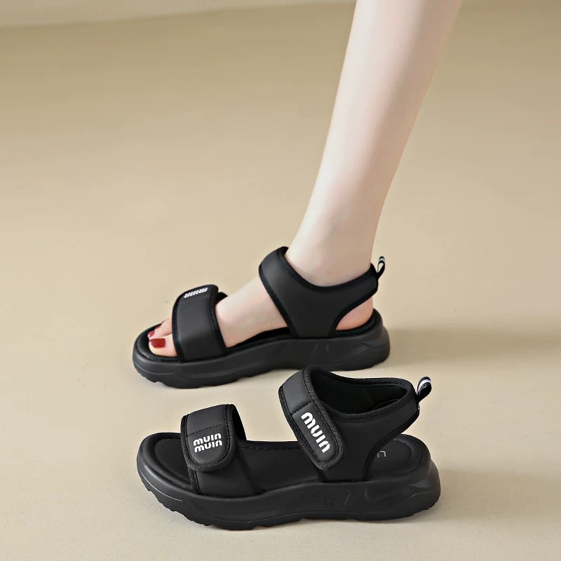 Pese a la mierda sensación de sandalias deportivas para mujeres 2026 nuevo verano para usar zapatillas frías con base gruesa velcro sandalias de playa poco profundas
