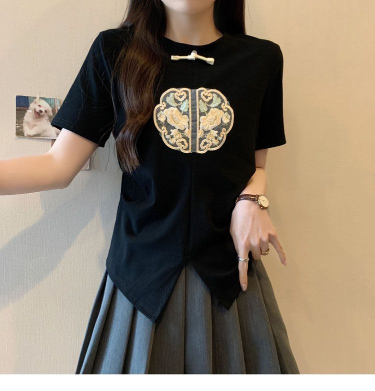 2024 Summer Embroidered Split Short Sleeve Design T-shirt New Chinese style High end Bottom Top_voghion.com