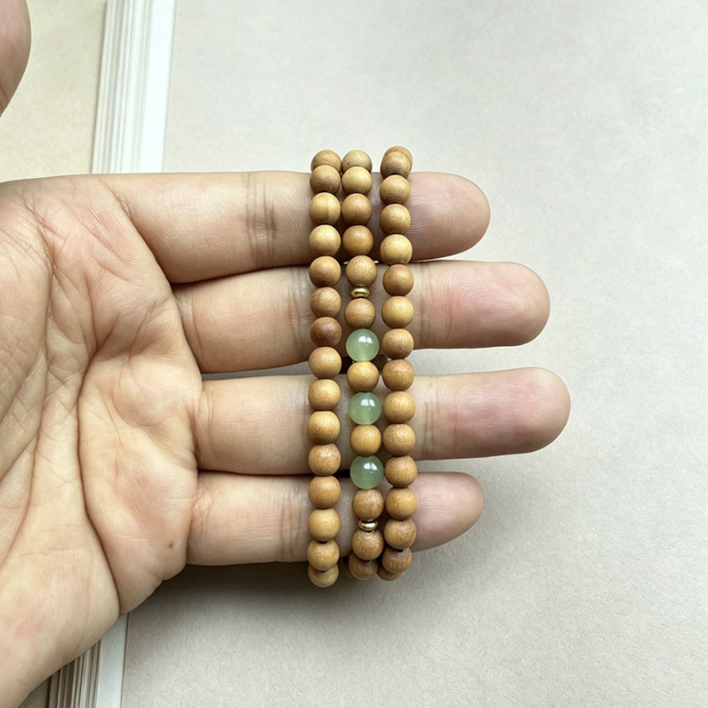 Natural sandalwood Barbie sandalwood 6MM three-strand bracelet, unisex, simple design, suitable for casual wear and as a gift, wholesale from the manufacturer