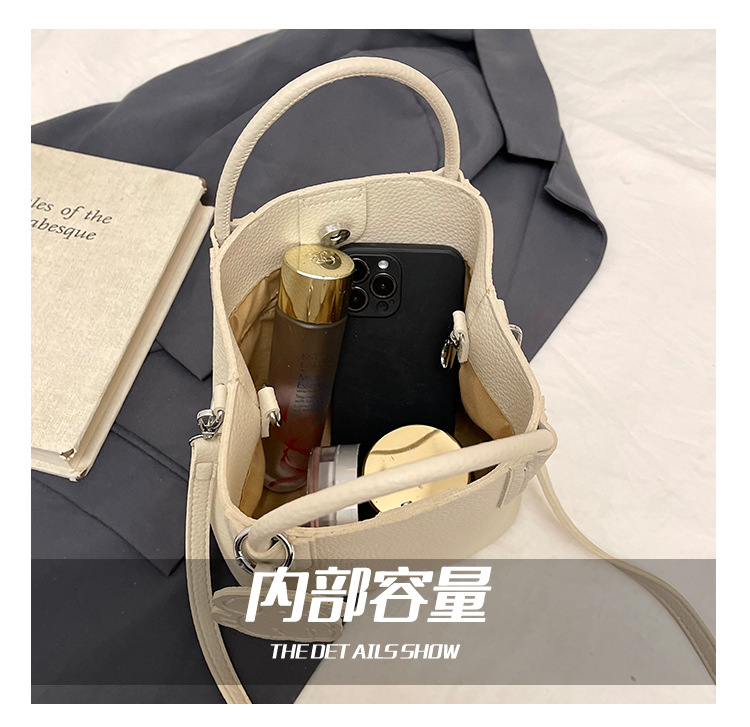 2025 Simple and casual hand-held small bag, new trendy and fashionable commuter crossbody bag, summer vegetable basket bucket bag Application Scenario