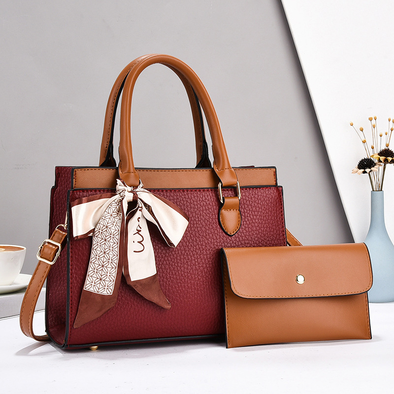 Bolso bandolera de otoño bolso de madre de mujer fabricante de bolsos de mujer bolso de mujer 2024 moda salvaje con un solo hombro nuevo estilo