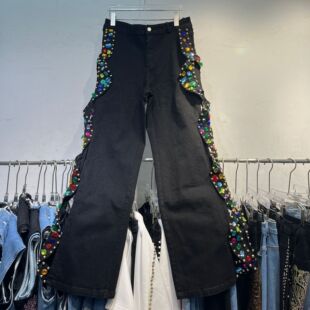 ���R�d���uͨ���uŮ���Ժ�ɫţ��ѝ��߅育�ɫ����ֱͲ�@��ţ��