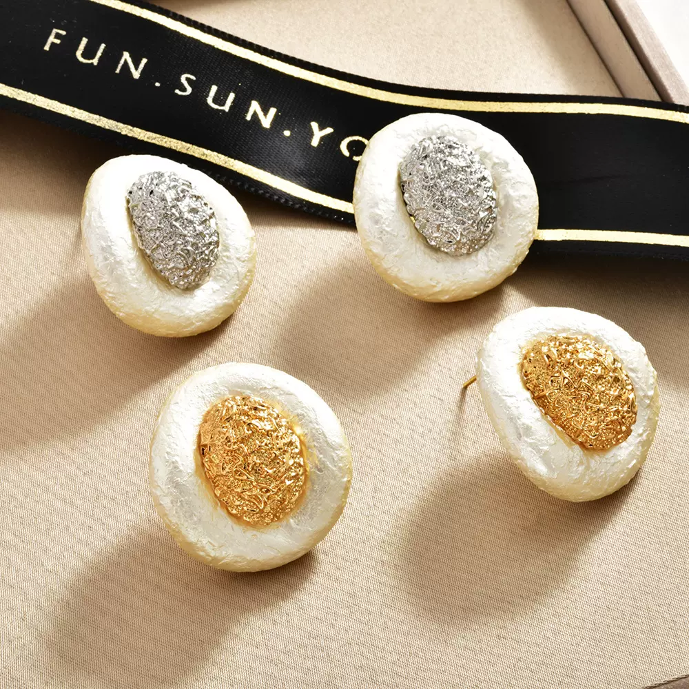 小众设计中古vintage颗粒纹珍珠圆环耳钉优雅高级感气质时尚耳饰