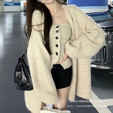 慵懒风宽松毛绒针织开衫秋冬新款中长款毛衣外套女抹胸内搭两件套