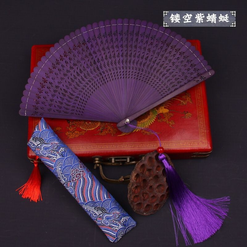 Folding fan made entirely of bamboo, easy to open and close, with hollowed-out texture, suitable for Hanfu photography, compact and portable, durable, suitable for dancing, comes with a fan cover Folding fan made entirely of bamboo, easy to open and close, with hollowed-out texture, suitable for Hanfu photography, compact and portable, durable, suitable for dancing, comes with a fan cover