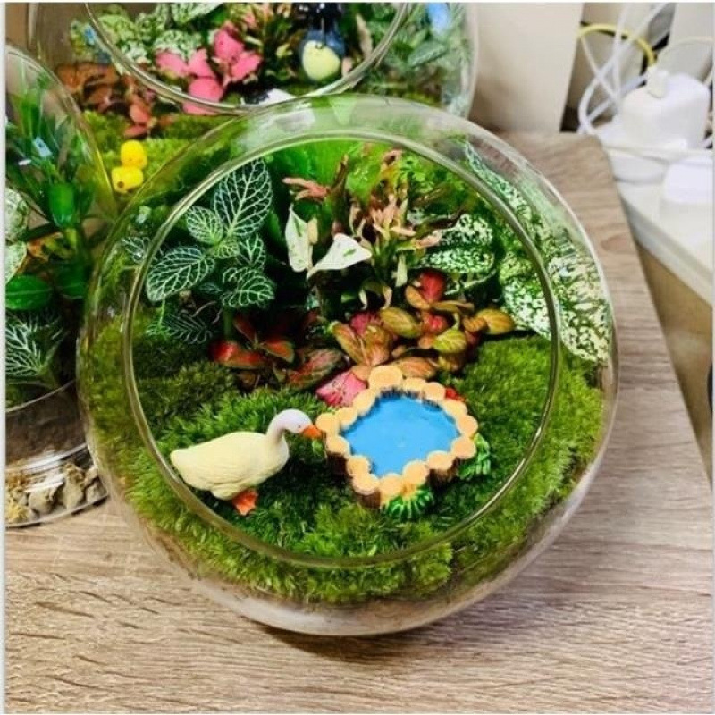 Glass resin decor