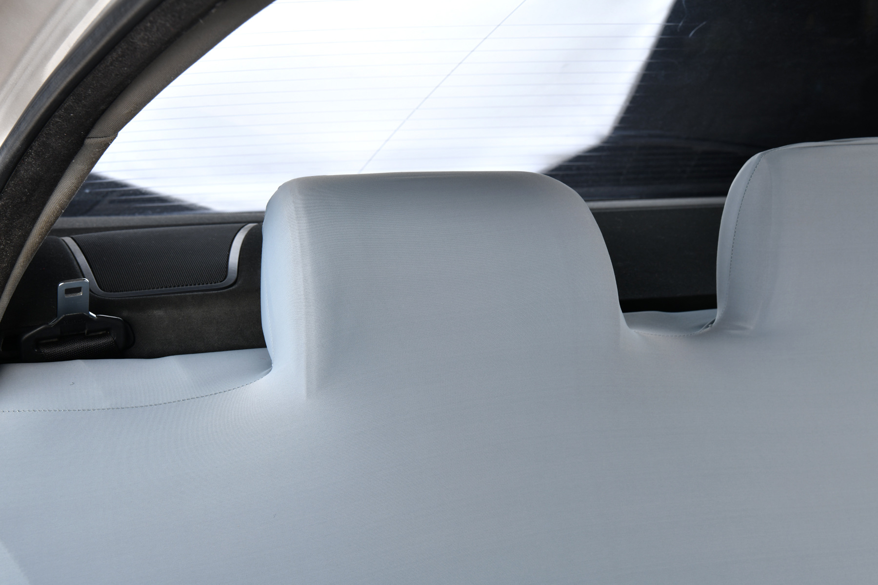 Cooling Ice Silk Universal Elastic Car Rear Three-Seat Seat Cover Fabric Dust-Proof Seat Cushion Cover Backrest and Headrest Integrated