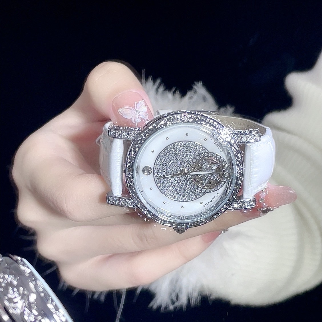 Orco New Accessible Luxury Baby's Breath Series Small Dial with Diamond Watch Trendyy Elegant Mechanical Ladies Watch