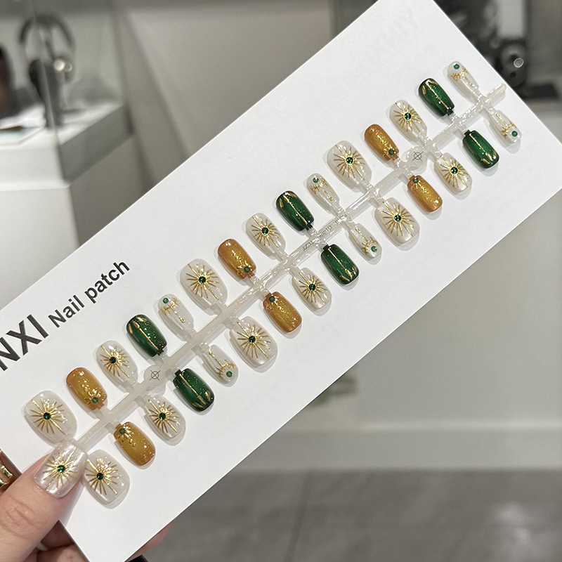 预制楼兰波西米亚图腾精品猫眼穿戴甲短方蹭粉镶钻轻奢高级感甲片|undefined