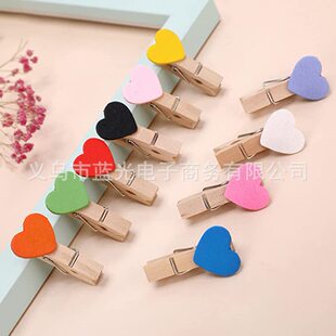Factory wholesale wooden heart clip color love clip wedding small wooden clip photo clip photo clip photo wall