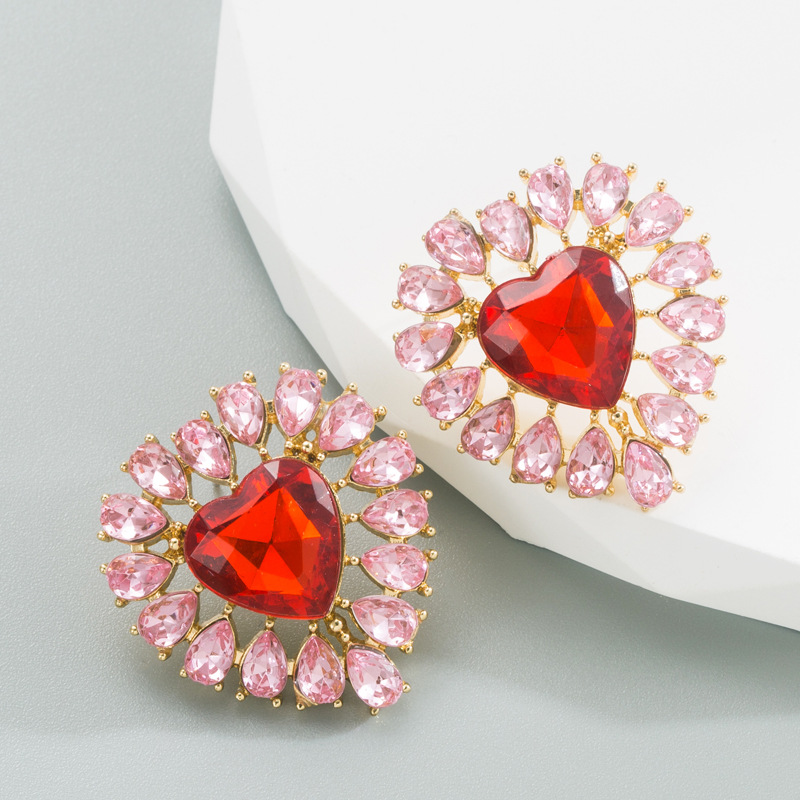 Fashion Heart Shape Alloy Metal Inlay Rhinestone Ear Studs