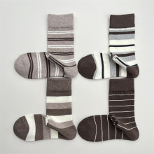 �ļ��ٴɫϵײɫ�l�y��Ͳ�m��¶�L���m��Ů�͹�ƴɫ�o�ǶѶ��m