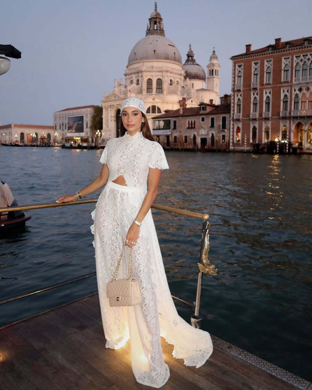 Independent Website European American Women's Clothing Lace Solid Color Dress With Hollow Out Round Neck,_ecoleips.com