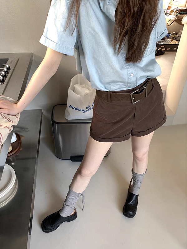 【现货】美式复古显瘦休闲短裤2025夏季通勤百搭棕色直筒裤女潮流|undefined