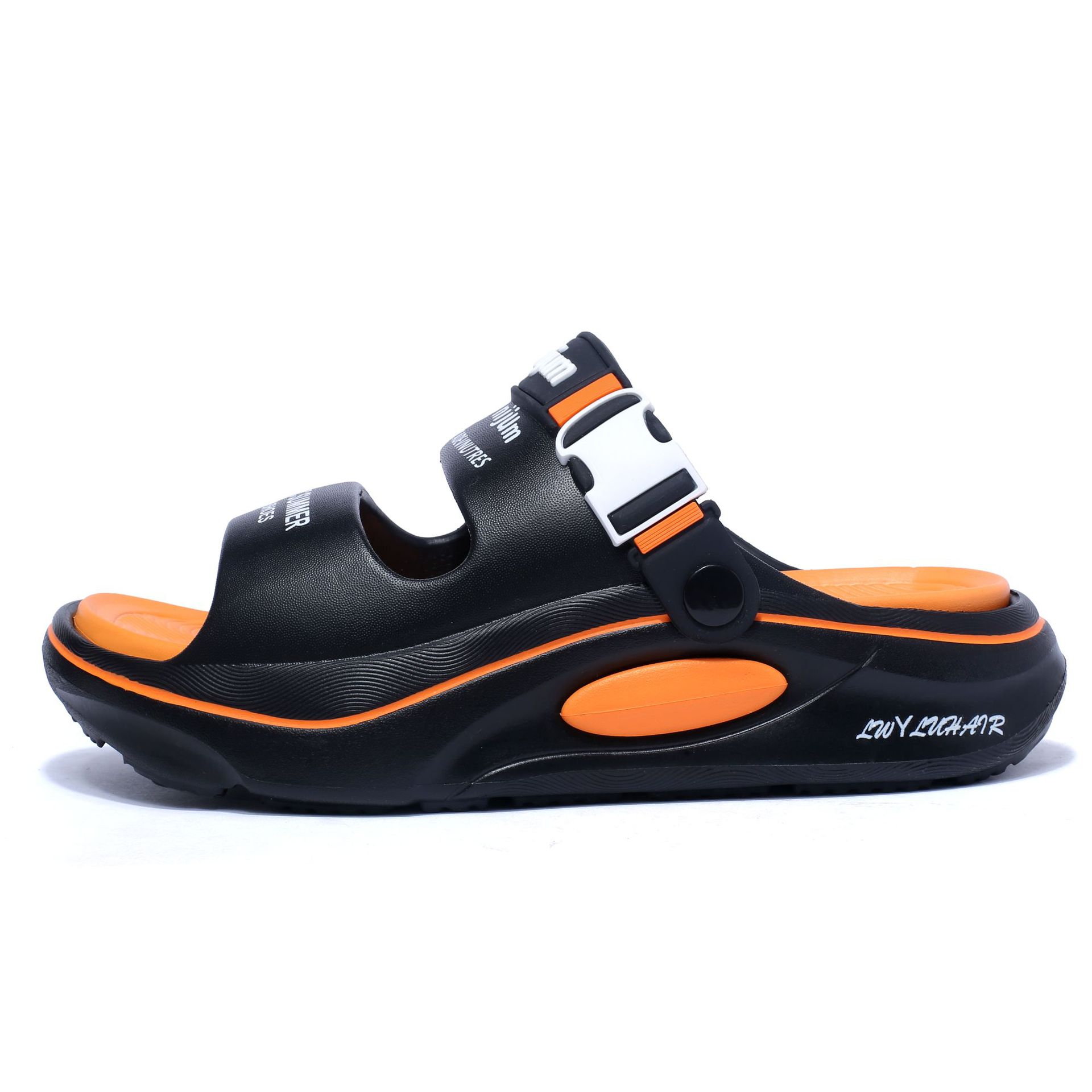 Pantuflas pareja de verano 2025 nuevo estilo casual de dos manos junto al mar vadeo ligero de suela gruesa para pisar las chanclas para hombres