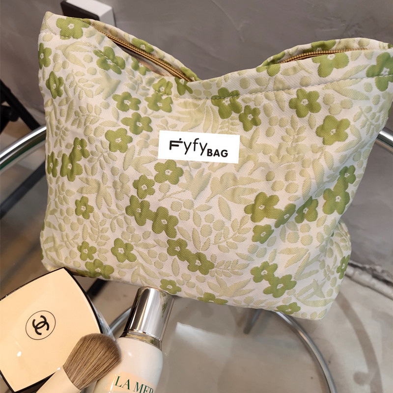 2025 new high-end cosmetic bag large capacity portable liner bag skin care storage bag small fresh wash bag 2025 new high-end cosmetic bag large capacity portable liner bag skin care storage bag small fresh wash bag