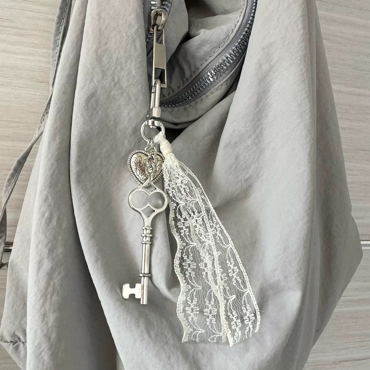 Heart Shape, Key Pattern 1 Piece Alloy Heart Shape Key Bag Charms