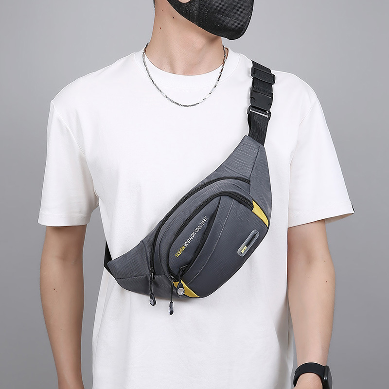 Bolso bandolera multifunción para deportes al aire libre Bolso bandolera bandolera multifacética de gran capacidad para hombres Bolso de pecho de moda engrosado de tela Oxford