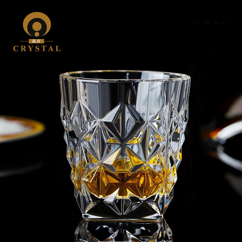 Vaso de vinos de Amazon suministro de vidrio de cristal creativo europeo Vaso de vinos de vinos de whisky de cerveza de bar