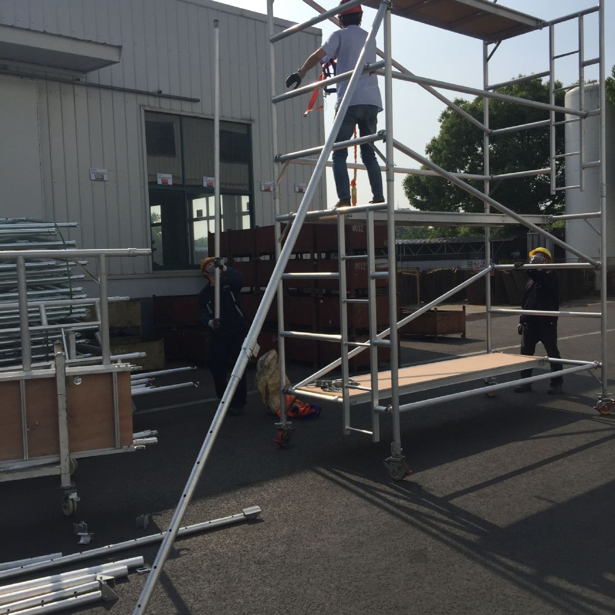 厂家直销双宽移动脚手架框架方便安装TUV CE SGS 证书欧标生产