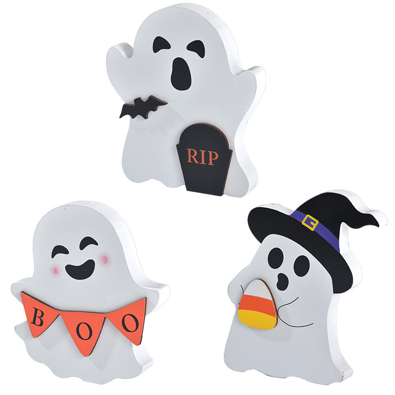 ハロウィンのデスクトップの幽霊の置物はハロウィンの置物を配置します。|undefined