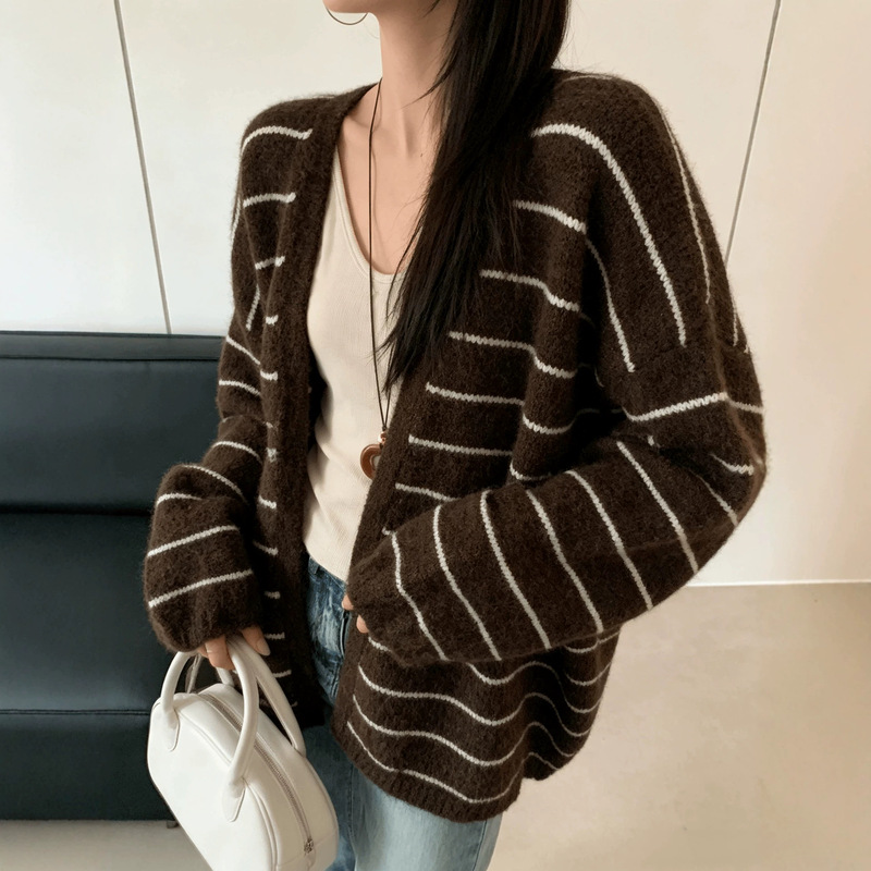 YS Korean-style lazy striped color-block knit cardigan for women, autumn and winter loose fit with lantern sleeves, soft and thick casual sweater YS Korean-style lazy striped color-block knit cardigan for women, autumn and winter loose fit with lantern sleeves, soft and thick casual sweater