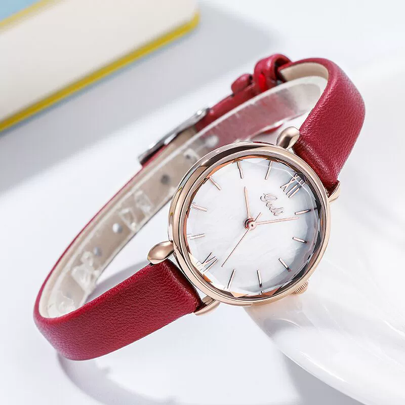 Стильные часы Guess? Но нужно avoid brand names.