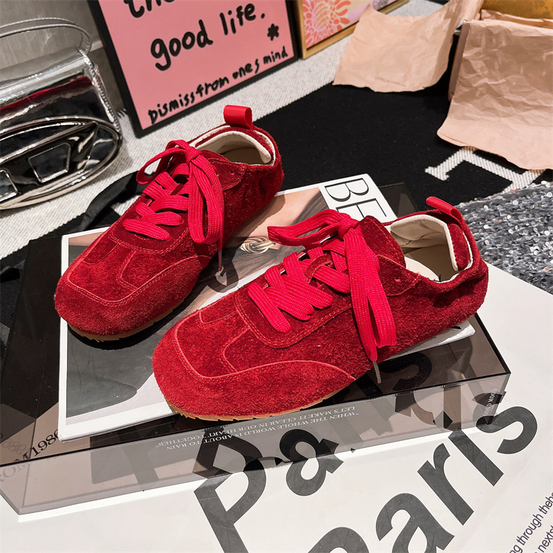 2025 nuevos zapatos casuales con cordones de cuero, zapatos de deporte, zapatos de entrenamiento alemanes, suela suave, cómodos zapatos individuales de todo fósforo, zapatos de galleta, zapatos de mujer