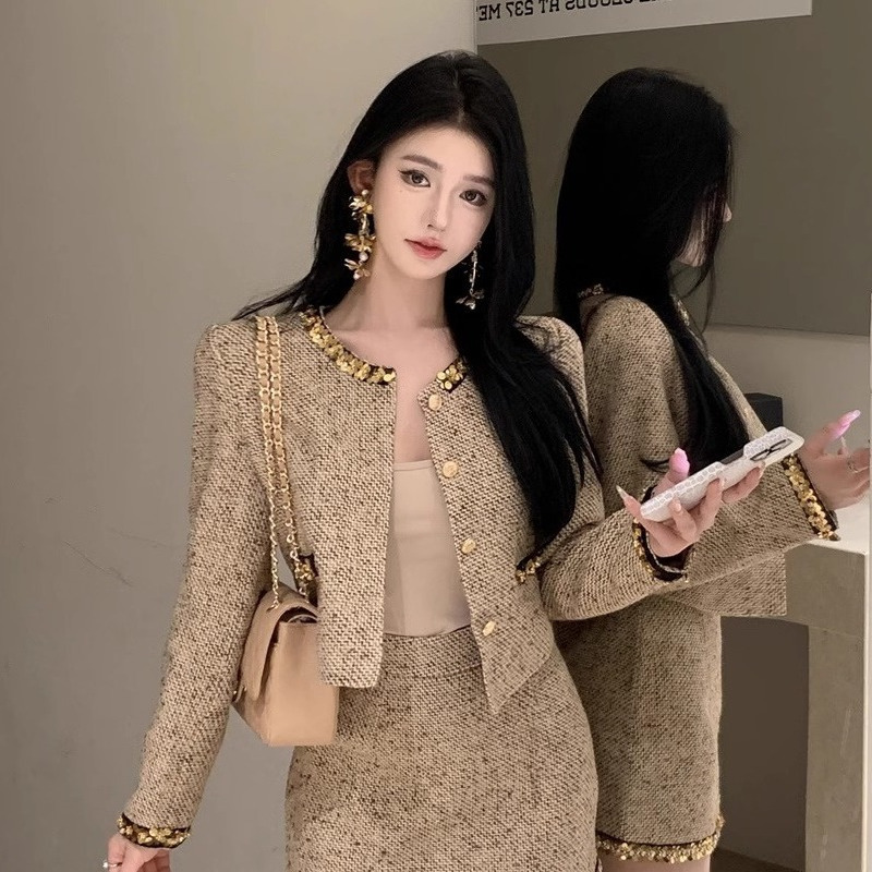 法式法式小香风套装粗花呢亮片长袖短外套女秋冬穿搭包臀半身裙两|undefined