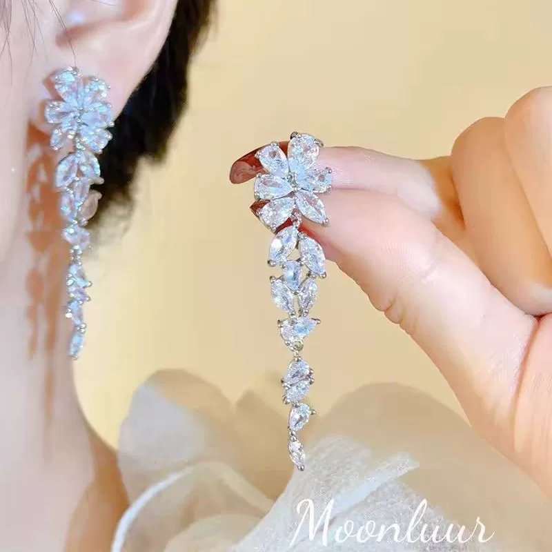 Ear clips with tassels, earrings, high-end