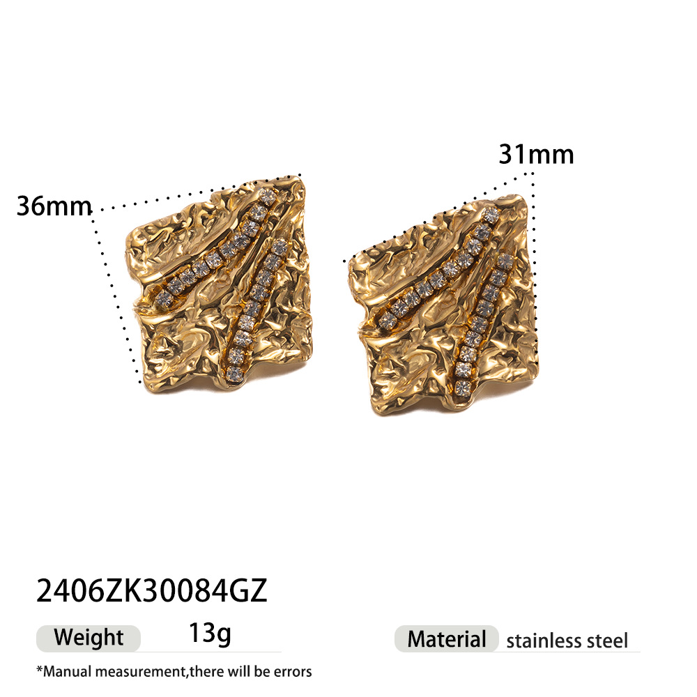 Alta Europa y América acero inoxidable lujo ligero nicho amor mariposa zircon puntos de aluminio pernos de acero joyas de orejas diarias versátiles